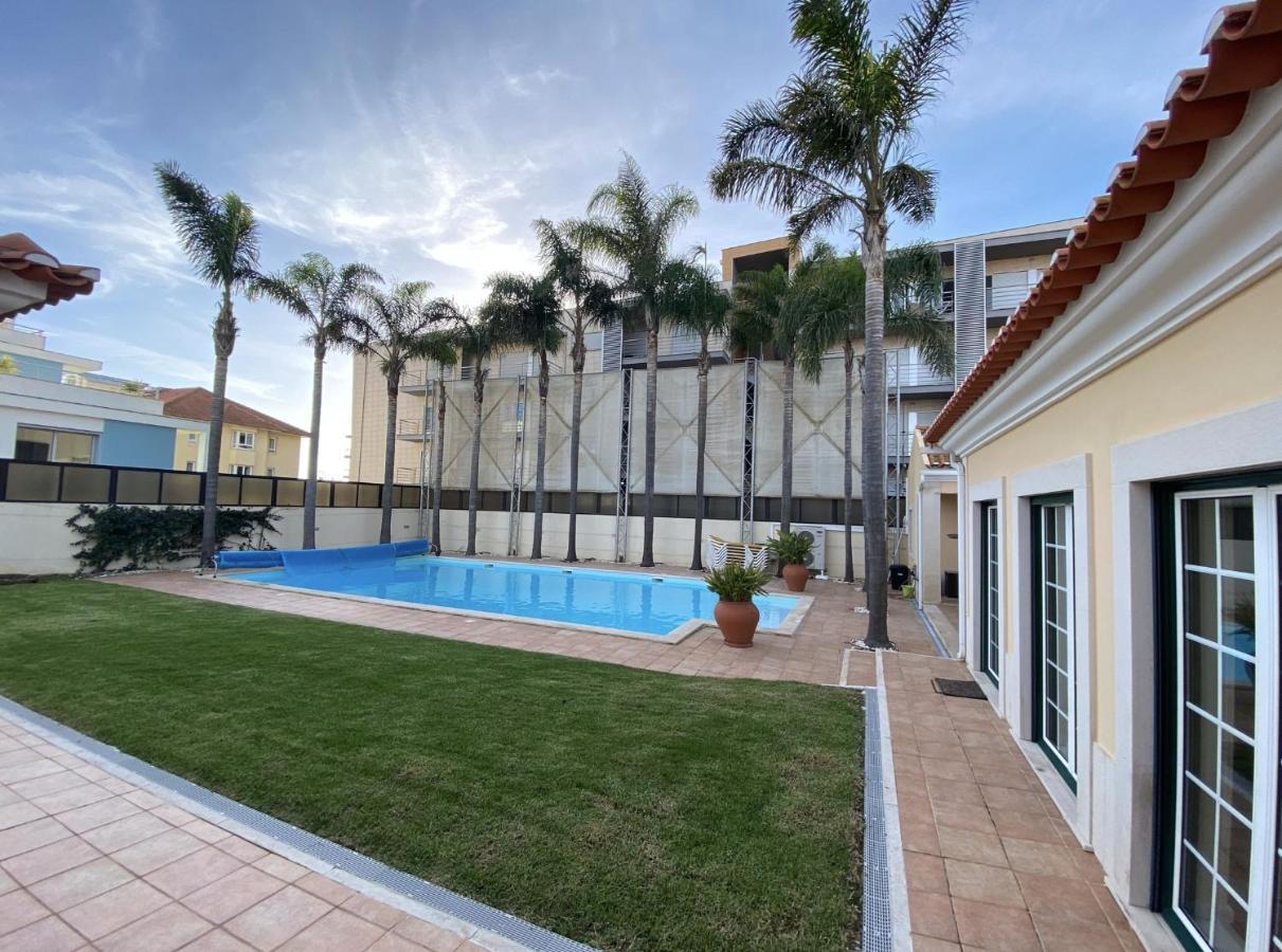 B&B With Heated Pool サン・マルティーニョ・ド・ポルト エクステリア 写真