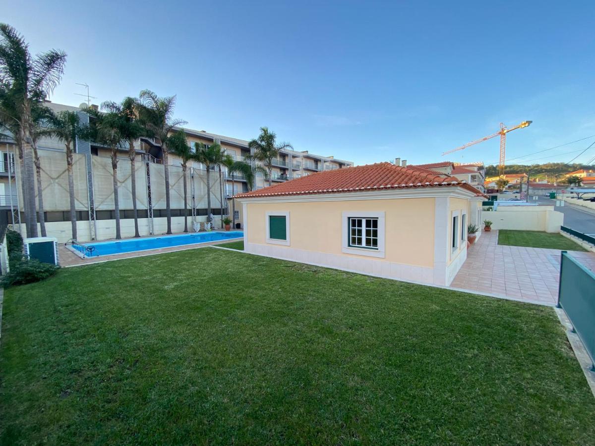 B&B With Heated Pool サン・マルティーニョ・ド・ポルト エクステリア 写真